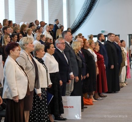 Jedynka łączy pokolenia! Jubileusz 90-lecia Publicznej Szkoły Podstawowej nr 1 w Grójcu